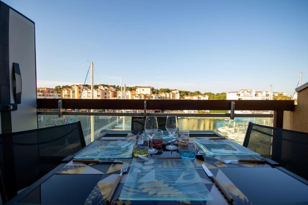 Mer Veilleuse Gruissan - Clim - Piscine Exterior foto